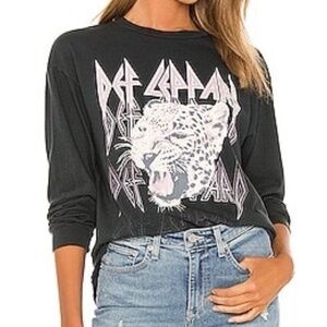 Daydreamer Def Leppard Long Sleeve Tee — Size Small